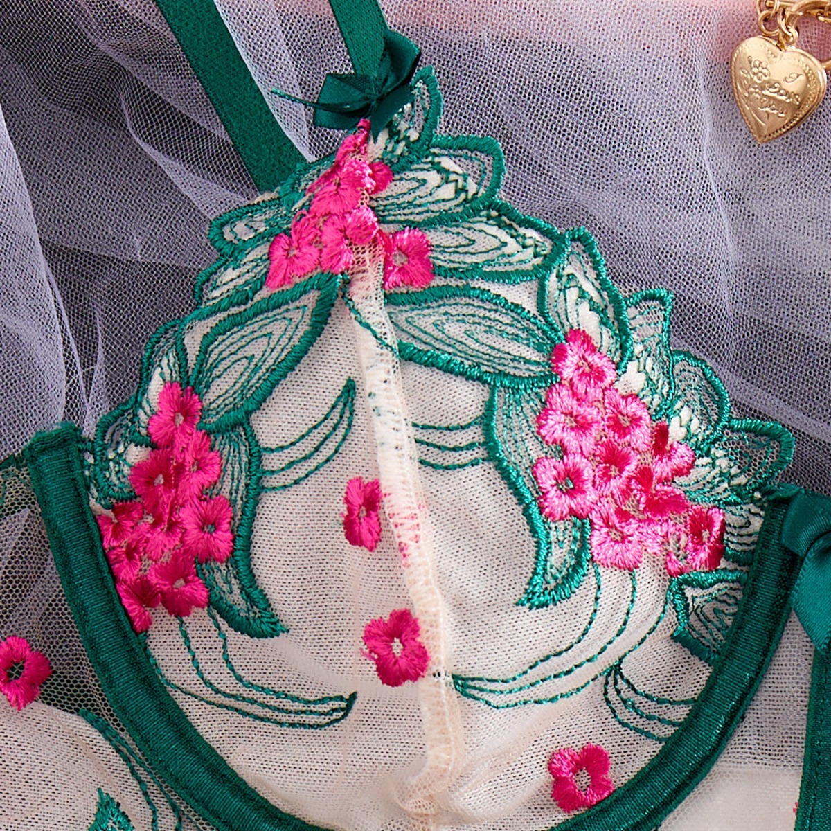 Emerald Rose Embroidered Luxury Lingerie Set - Image 3
